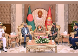 রাষ্ট্রপতির সঙ্গে তিন বাহিনী প্রধানের সৌজন্য সাক্ষাৎ