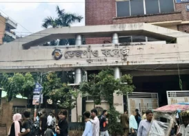 তেজগাঁও কলেজ থেকে নয়, জঙ্গি সন্দেহে মসজিদ থেকে আটক ২৩